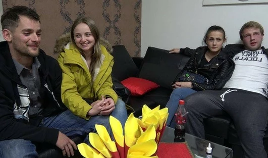 Чешские молодые пары снова развлекаются cвингерством